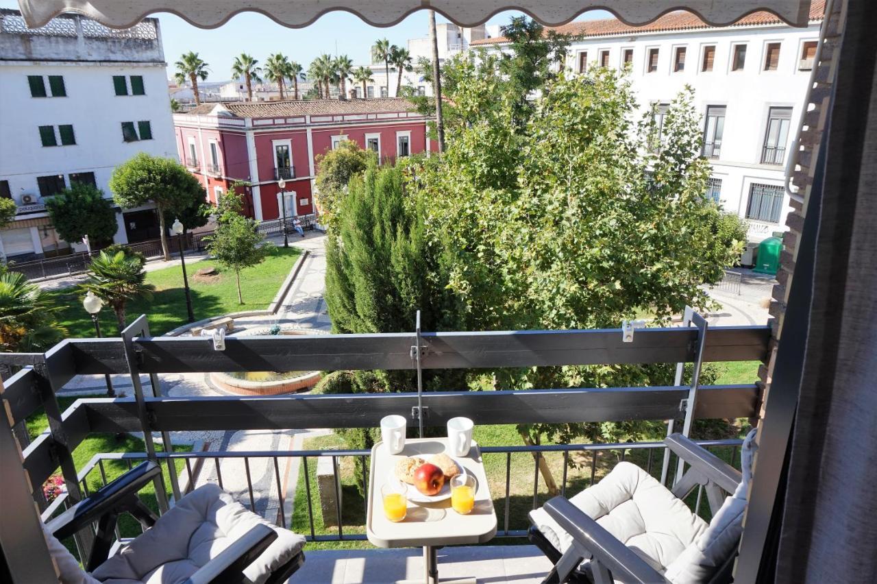 Apartamentos IMPLUVIUM plaza del Parador Mérida Exterior foto